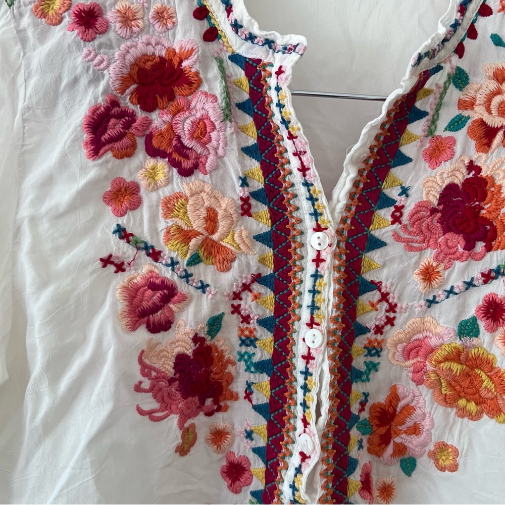 Johnny Was Floral Embroidered Georgette Blouse Sz S - Picture 3 of 6